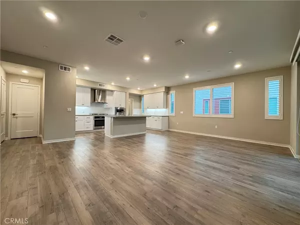 Irvine, CA 92612,175 Bowery