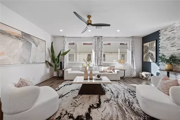 Tustin, CA 92782,159 Waypoint