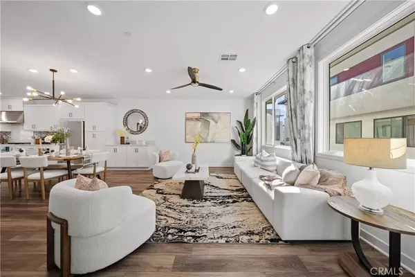 Tustin, CA 92782,159 Waypoint