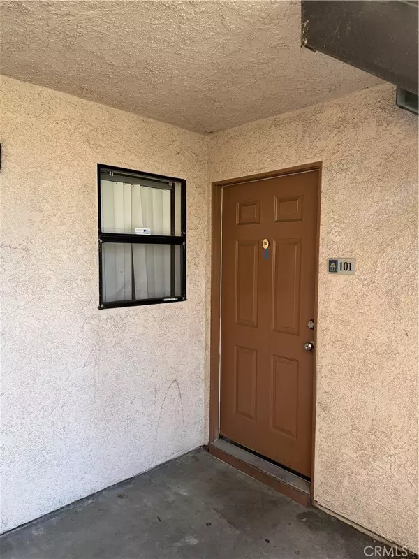 Riverside, CA 92507,1315 Massachusetts #101