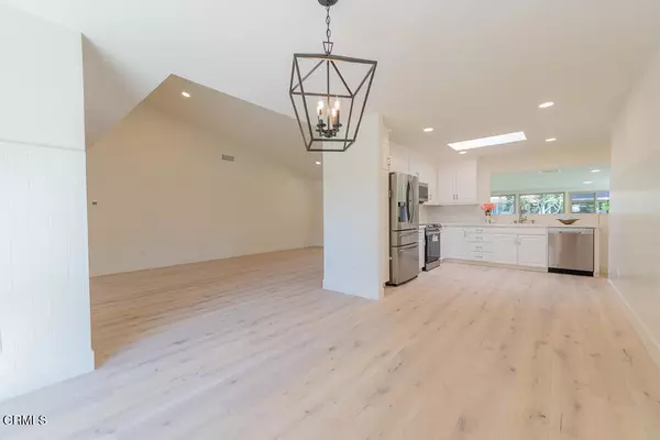 28144 Village 28, Camarillo, CA 93012