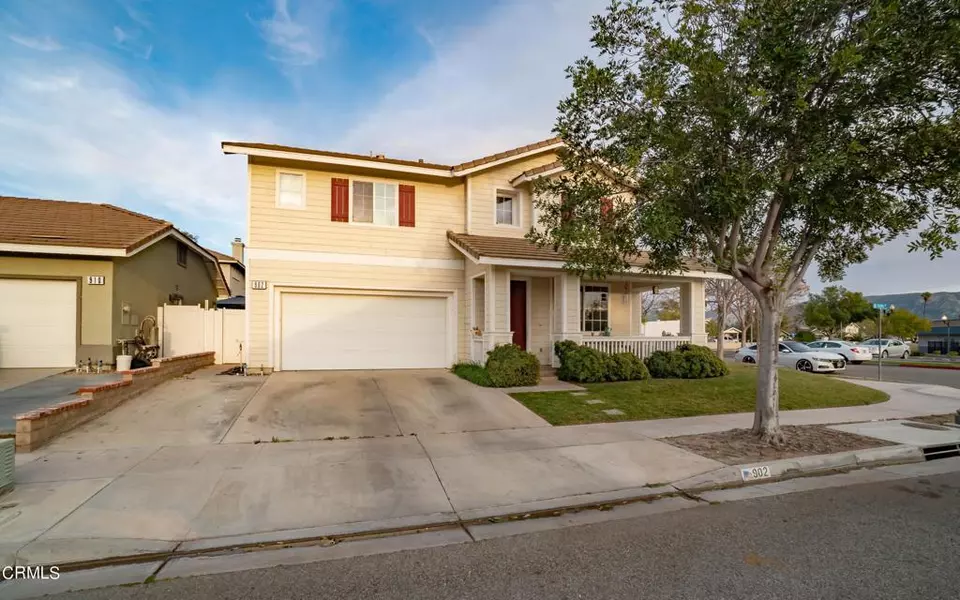 902 Taylor LN, Fillmore, CA 93015