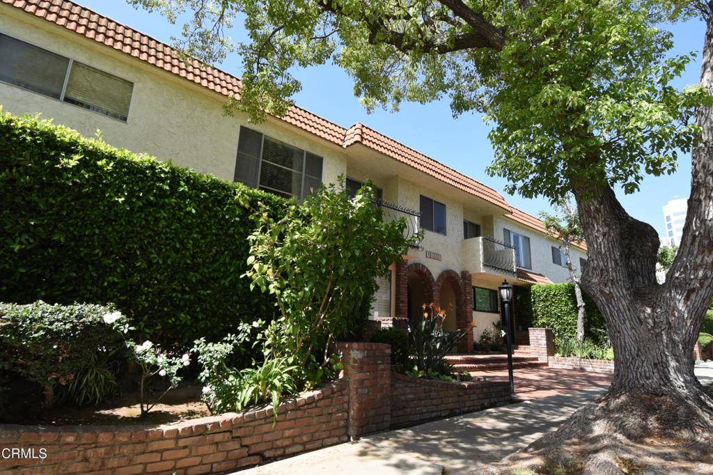 Los Angeles, CA 90025,1323 S Carmelina AVE #217