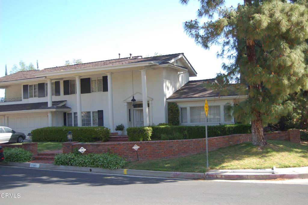 17201 Luverne PL, Encino, CA 91316