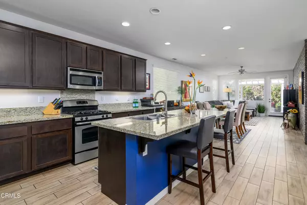 Santa Paula, CA 93060,956 Coronado CIR