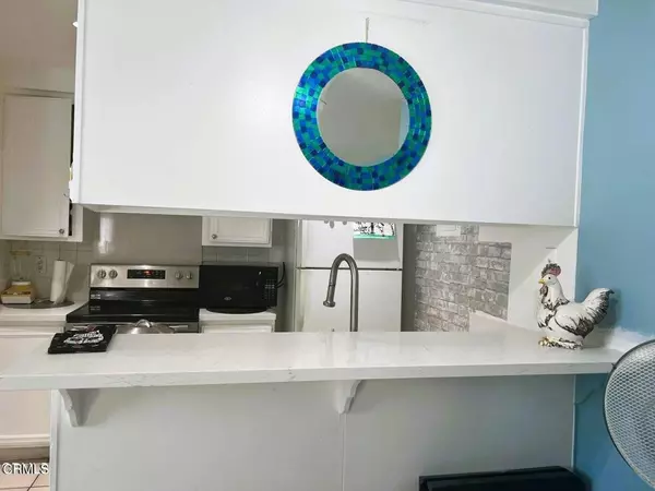 Newbury Park, CA 91320,1675 Calle Diamonte