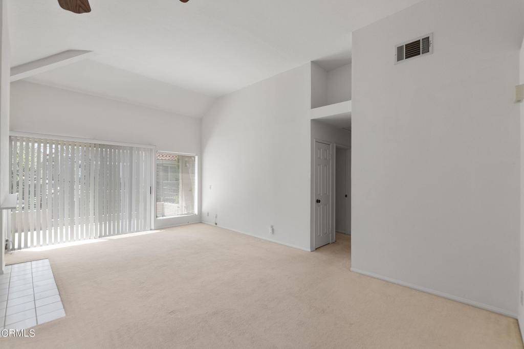 Camarillo, CA 93012,6048 Via Montanez
