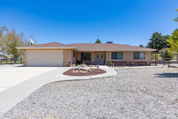 17700 Arlington PL, Tehachapi, CA 93561