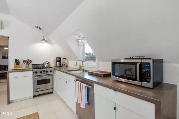 Ojai, CA 93023,917 Bryant PL