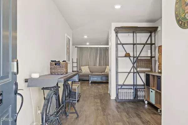 Santa Paula, CA 93060,364 Autumn Path LN