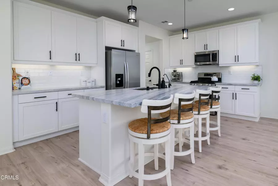 331 Allen DR, Santa Paula, CA 93060