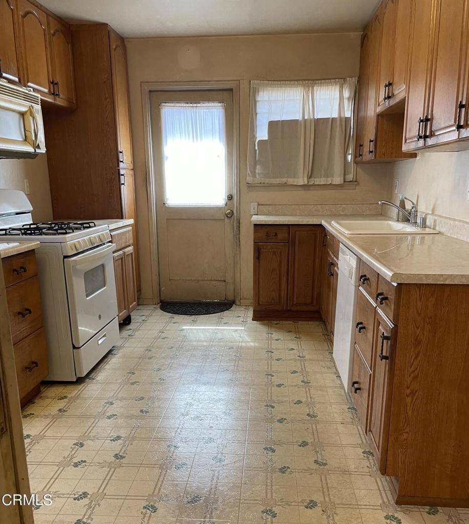 Oxnard, CA 93030,444 N M ST