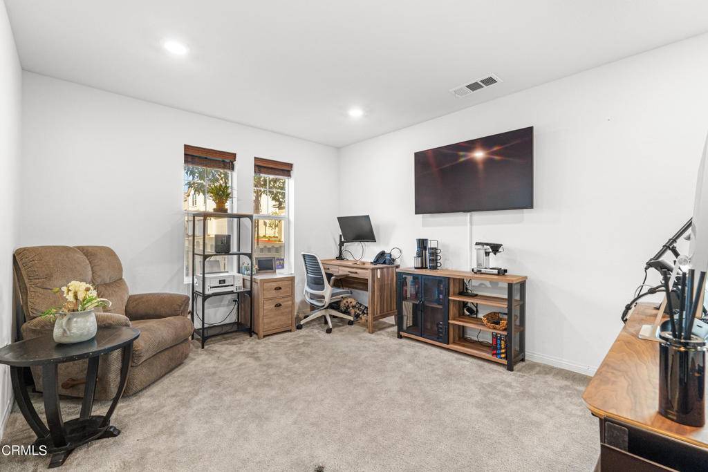 Fillmore, CA 93015,512 Mulberry LN