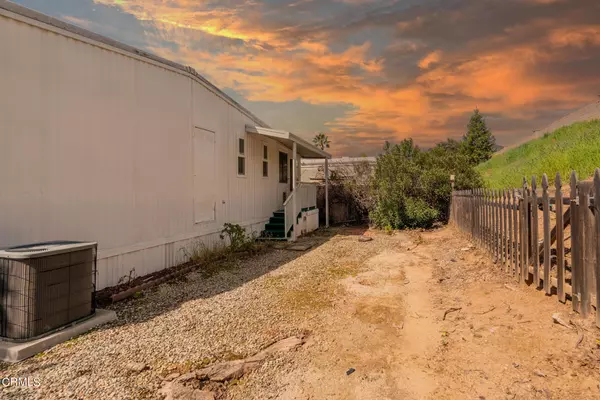 Ojai, CA 93023,1975 Maricopa HWY #9