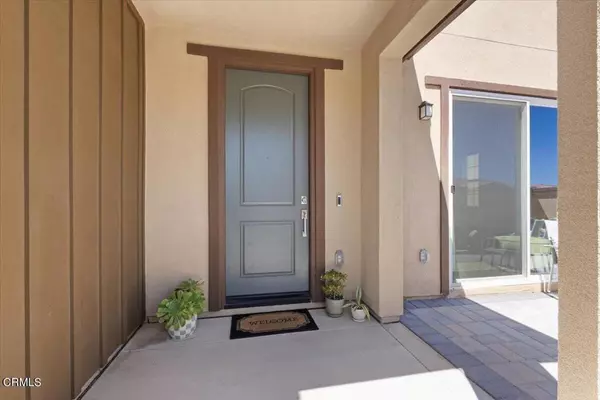 Santa Paula, CA 93060,2091 Pomegranate ST