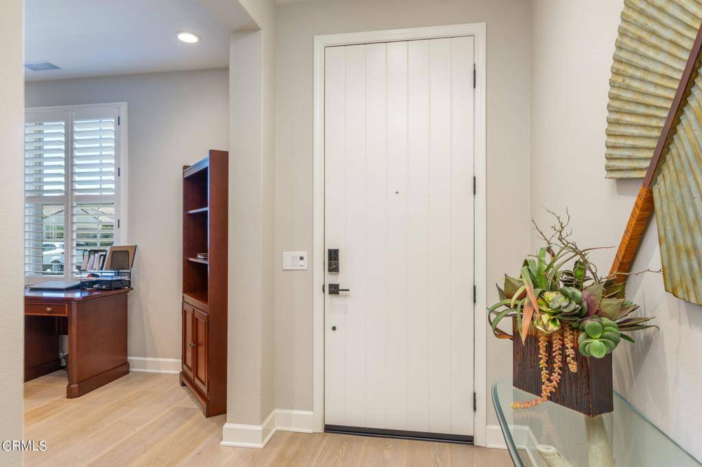 Camarillo, CA 93012,2474 RONDELL RD