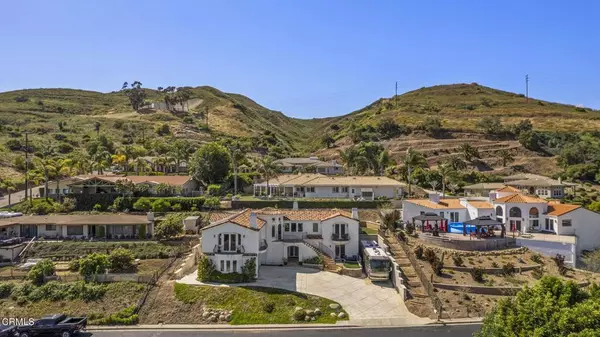 Santa Paula, CA 93060,775 Skyline DR