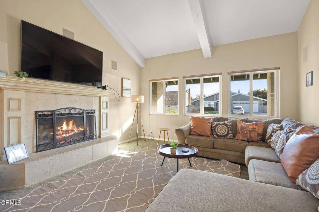 Ventura, CA 93004,384 Sacramento DR