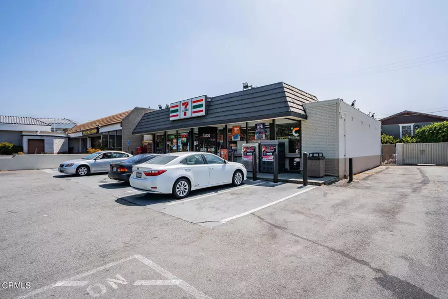 3720 Towne Center DR, La Verne, CA 91750