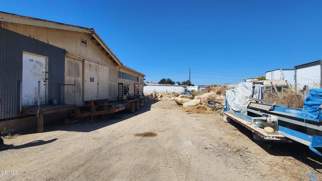 Santa Paula, CA 93060,1433 E Main ST