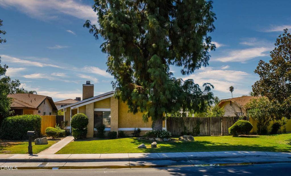 4305 White LN, Bakersfield, CA 93309