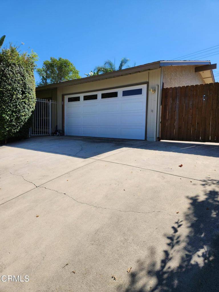 Thousand Oaks, CA 91360,30 E Gainsborough RD