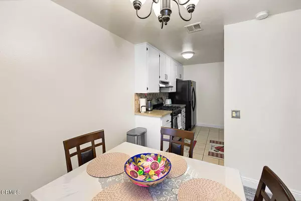 Oxnard, CA 93033,1011 Cheyenne WAY