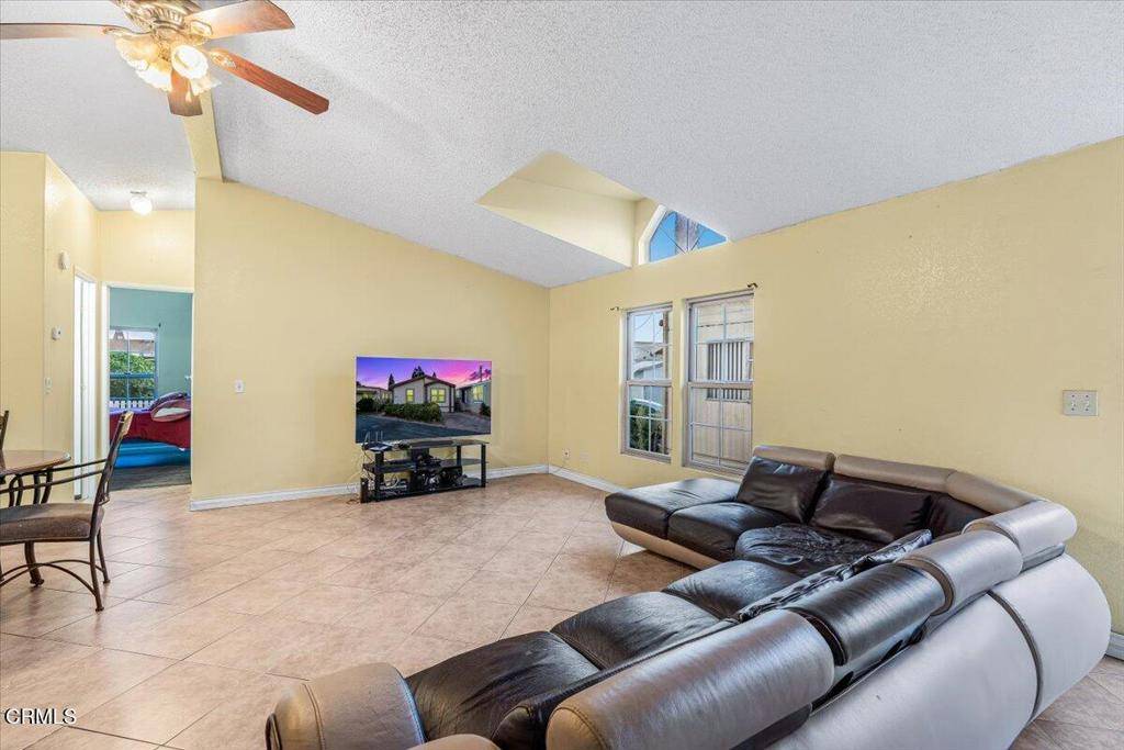 Oxnard, CA 93036,1301 E Ventura BLVD #24
