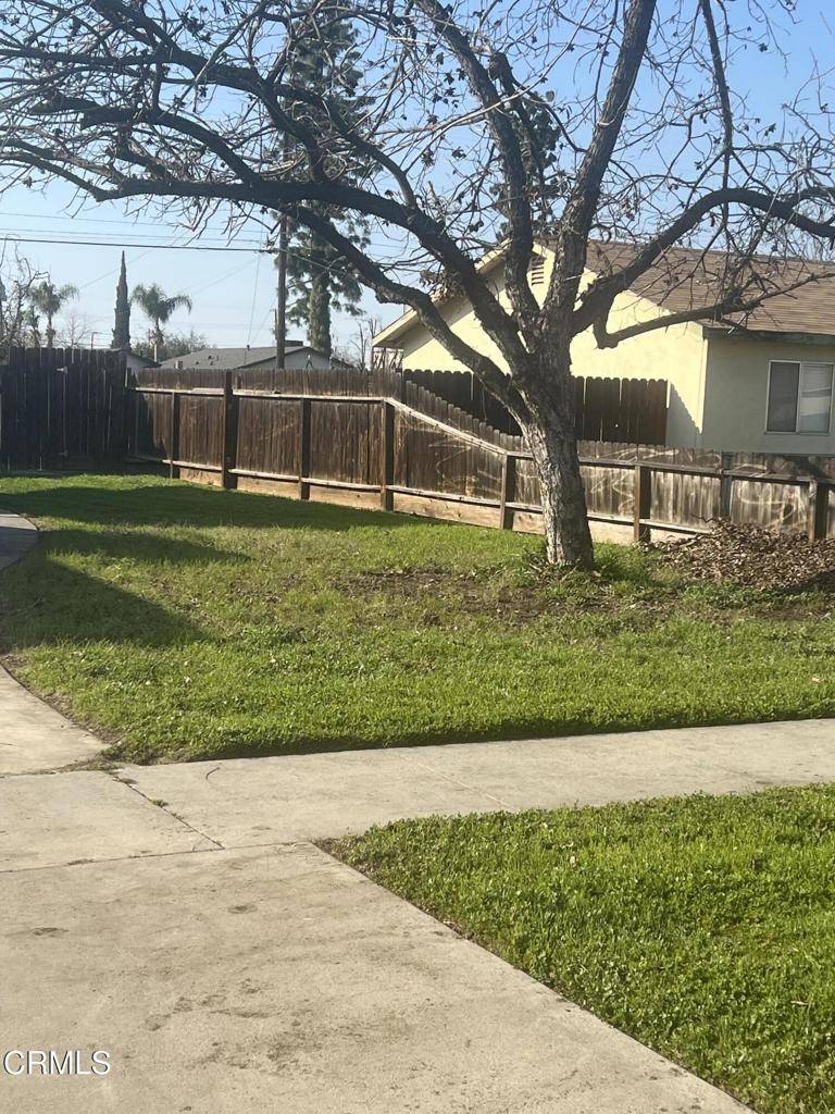 Tulare, CA 93274,751 S R ST