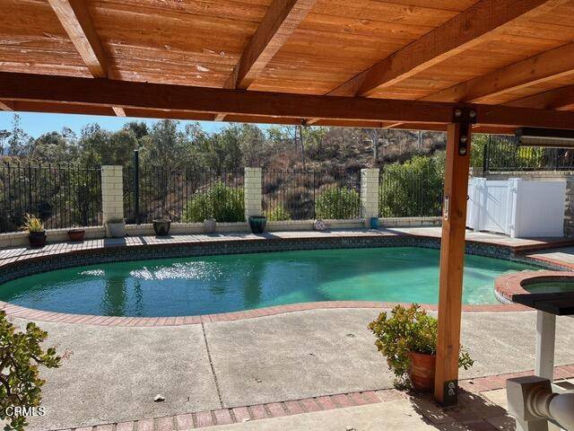 Valencia, CA 91354,23054 La Granja DR