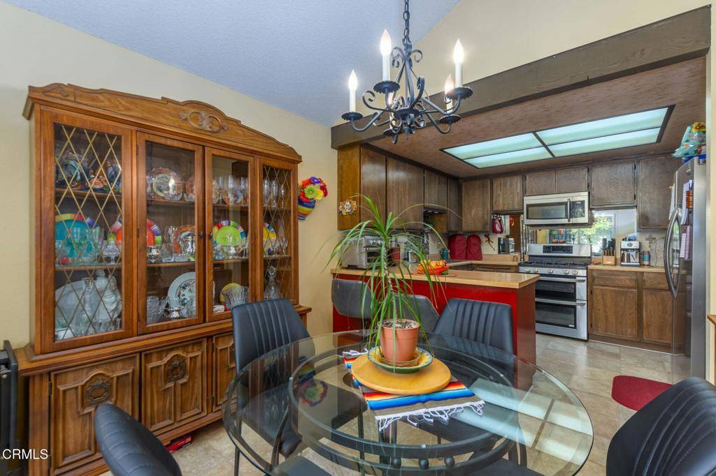 Oxnard, CA 93036,550 Holly AVE