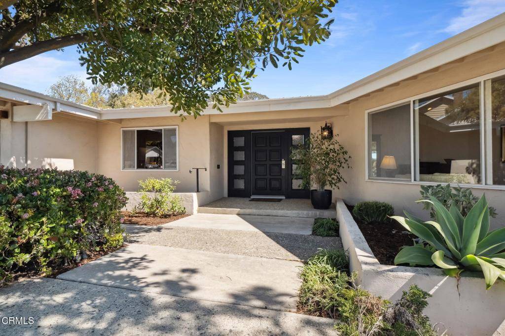 Ventura, CA 93003,262 Crestwood AVE