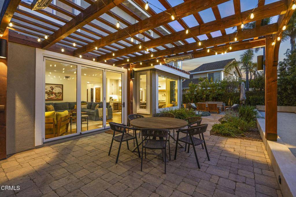 Oxnard, CA 93036,2109 Doral CT