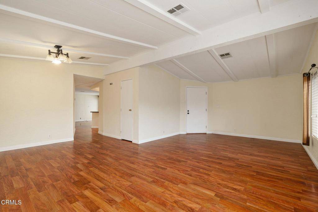 Ventura, CA 93003,106 Kiwi WAY #106