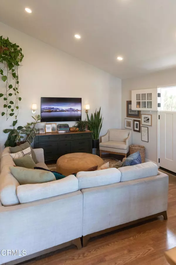 Oxnard, CA 93035,5463 Driftwood ST