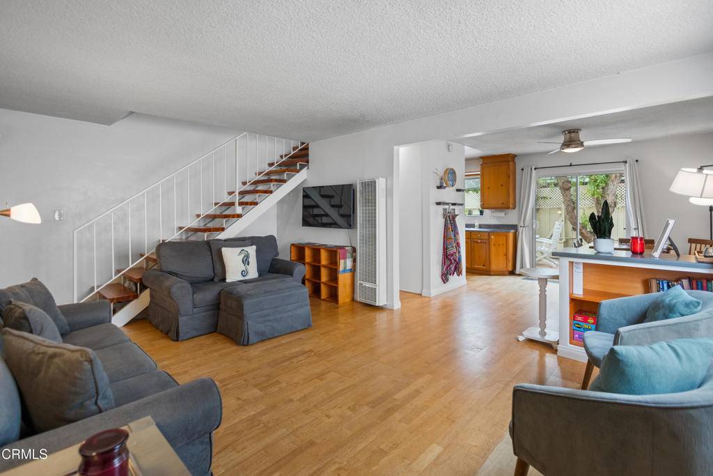 Oxnard, CA 93035,132 Santa Monica AVE