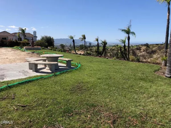 Camarillo, CA 93010,48 Altamont WAY