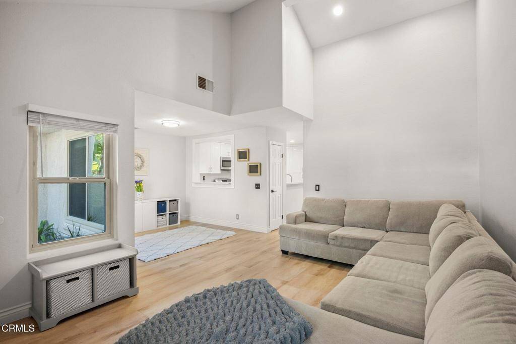 Westlake Village, CA 91362,422 Via Colinas