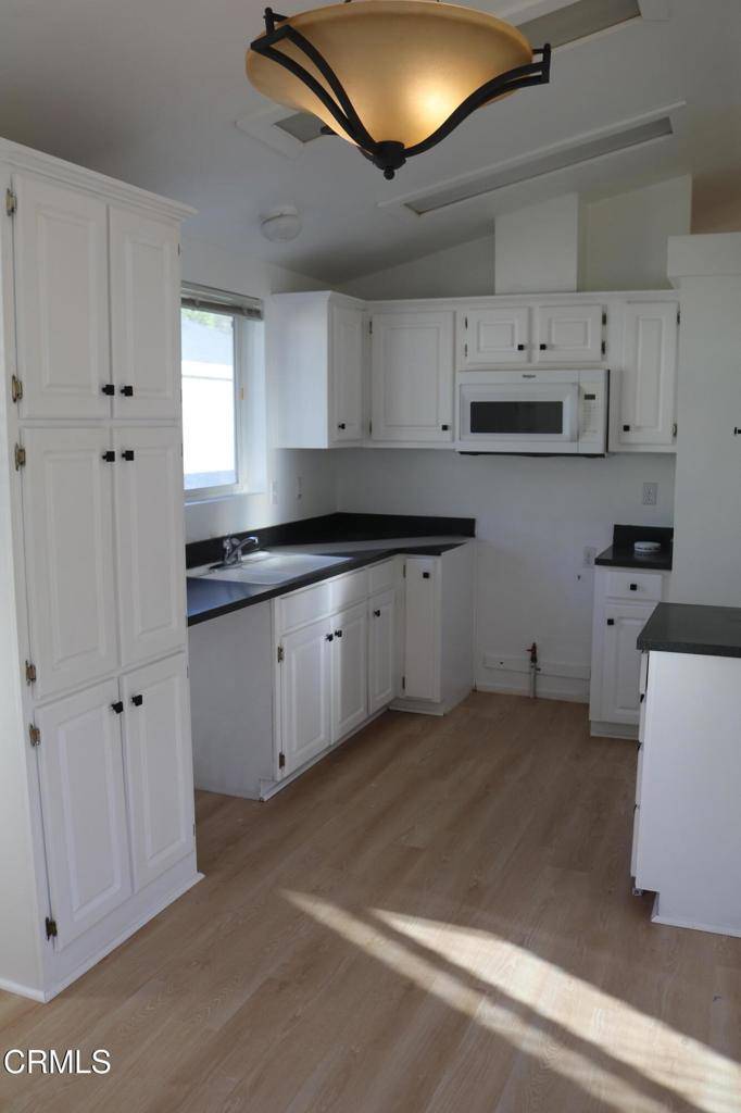 Piru, CA 93040,982 Main ST