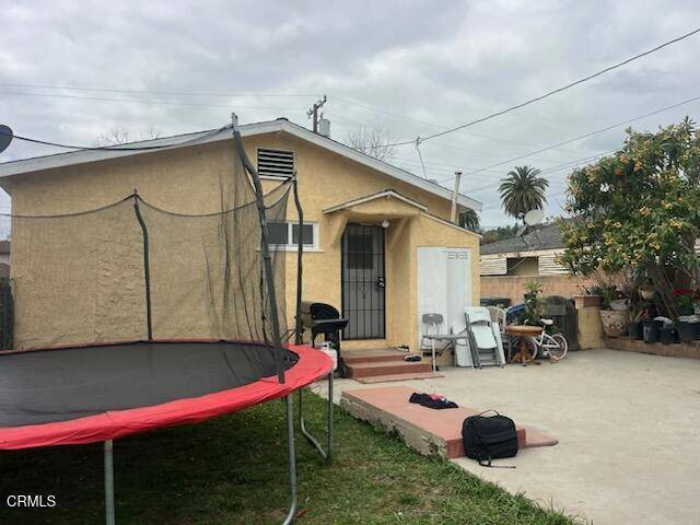 Santa Paula, CA 93060,321 Walnut ST