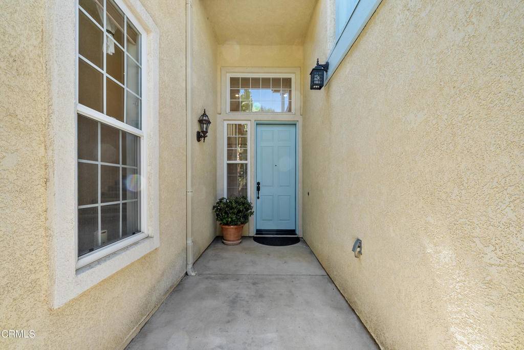 Santa Paula, CA 93060,964 Vista Pointe PL