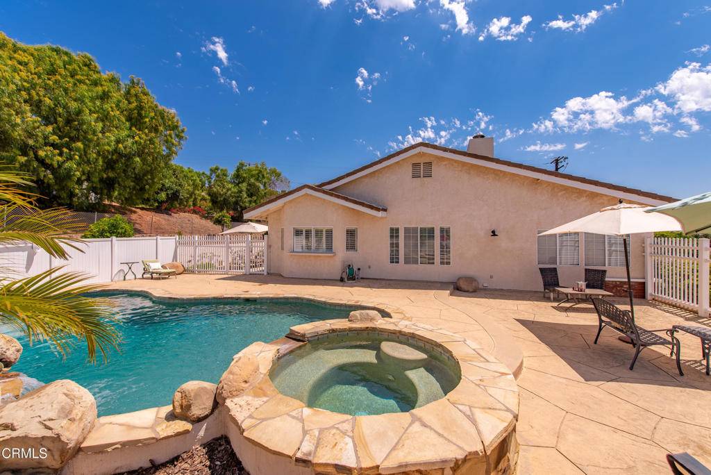 Camarillo, CA 93012,2210 Via Loma