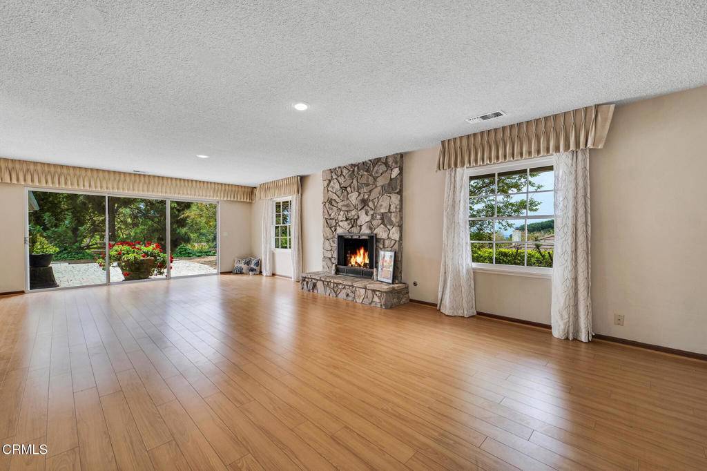 Camarillo, CA 93010,1530 Calle Portada
