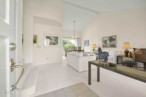 Thousand Oaks, CA 91362,2467 Ridgebrook PL