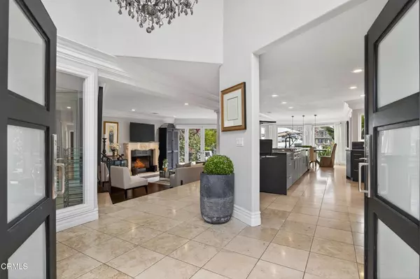 Ventura, CA 93001,952 Peninsula ST