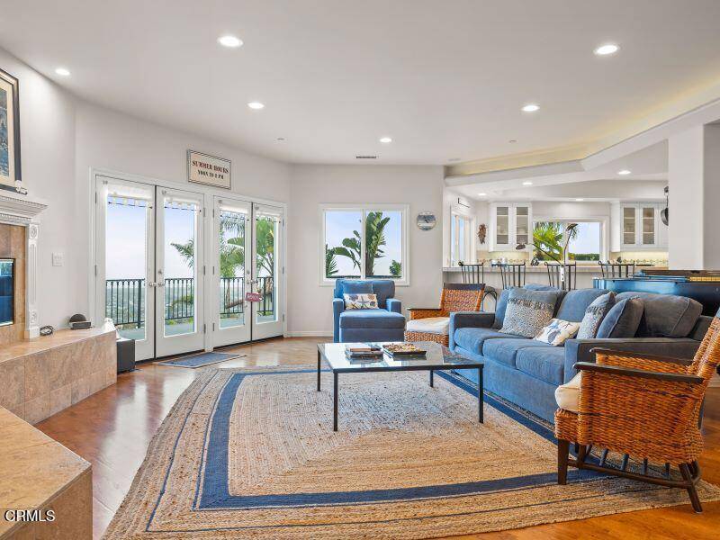 Ventura, CA 93001,307 Artemesia AVE