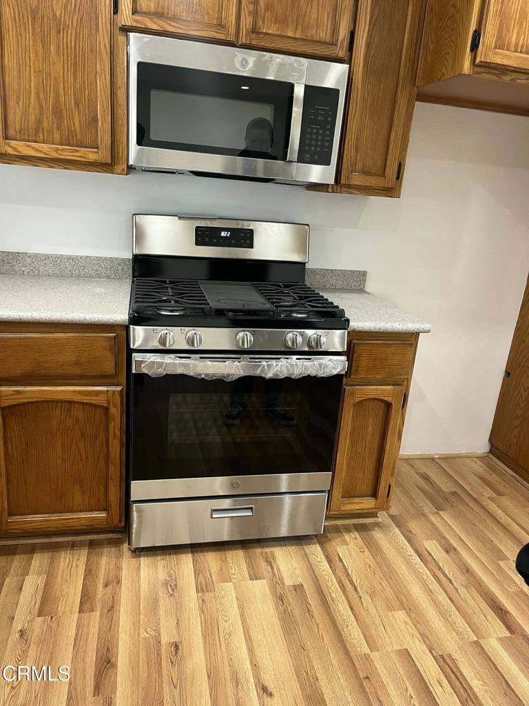 Newbury Park, CA 91320,571 Dorena DR