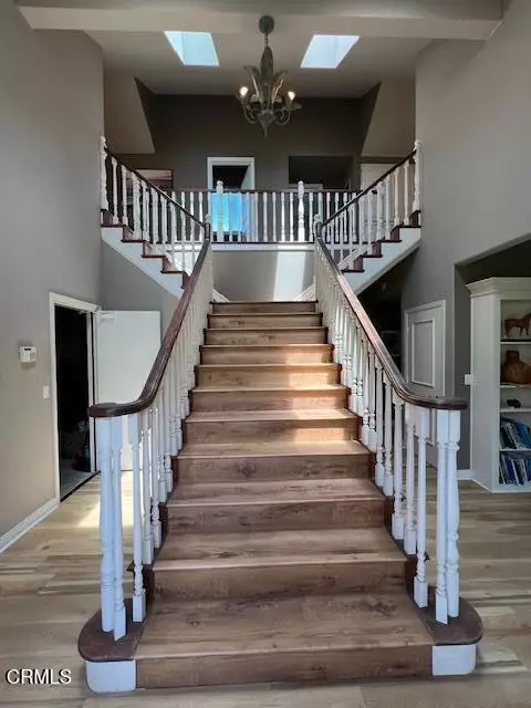 Ventura, CA 93001,988 Peninsula ST