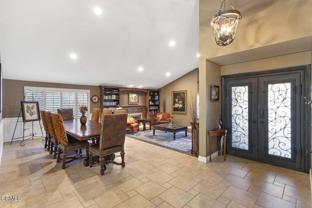 Agoura Hills, CA 91301,6228 Watertree CT