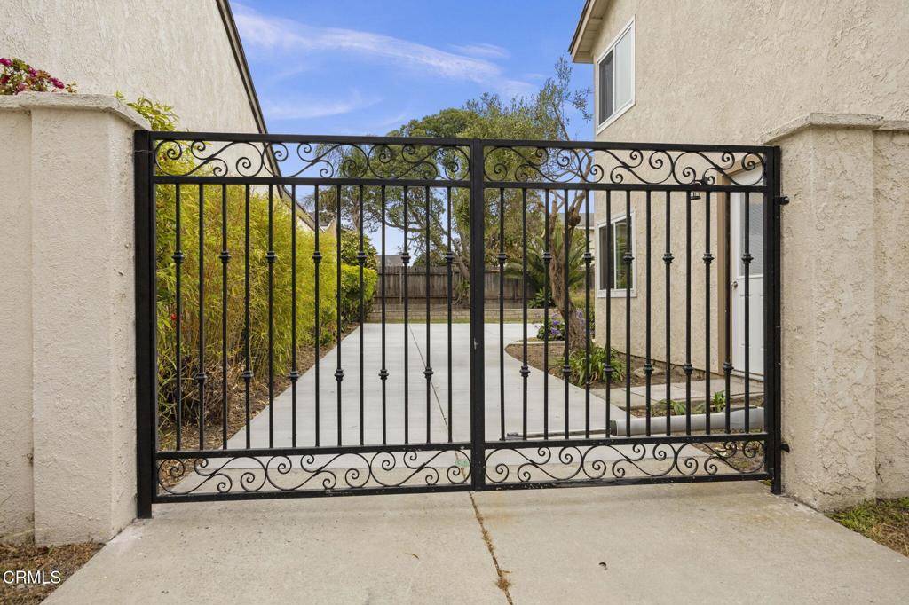 Oxnard, CA 93035,1714 Lookout DR